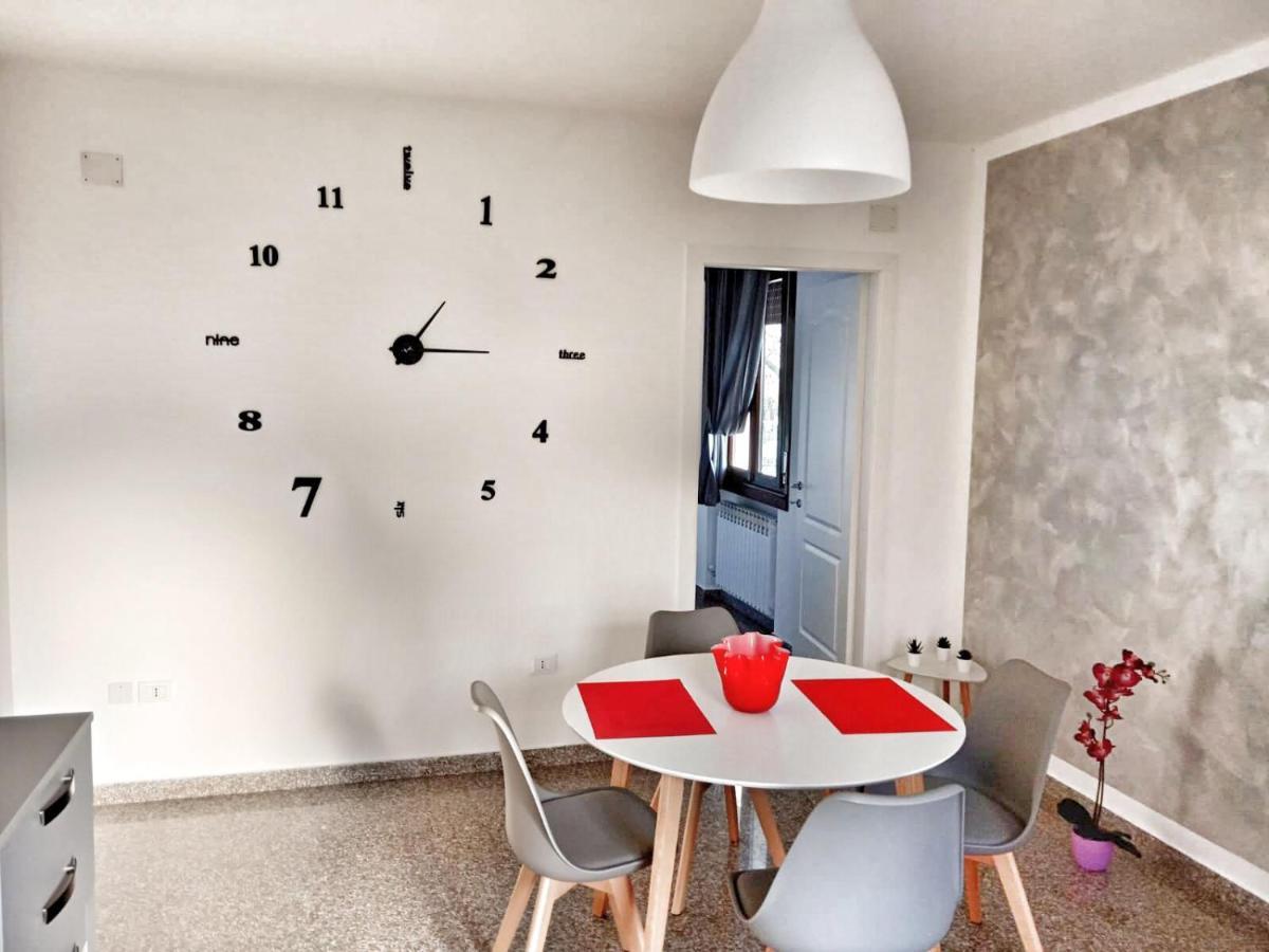 Red Tower Venice Apartment - 2 Mins From Vce Airport- Free Wifi เตสเซรา ภายนอก รูปภาพ