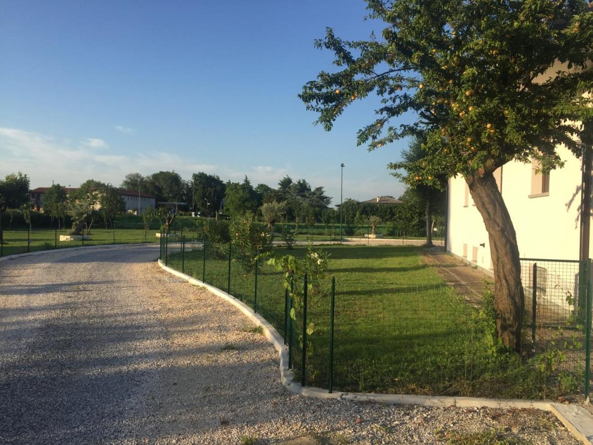 Red Tower Venice Apartment - 2 Mins From Vce Airport- Free Wifi เตสเซรา ภายนอก รูปภาพ